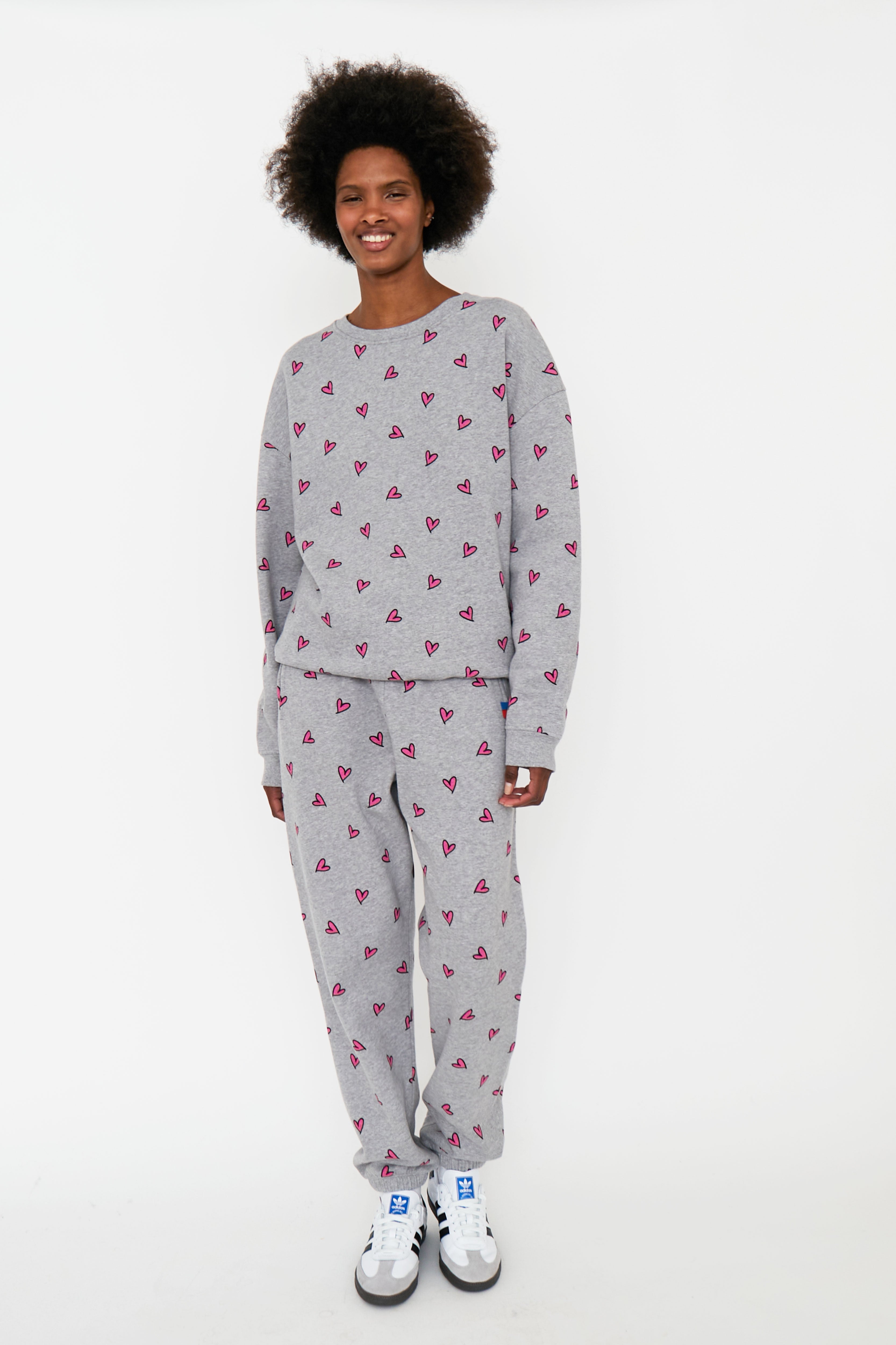 All Over Heart Sweatpants Heather Grey Pink