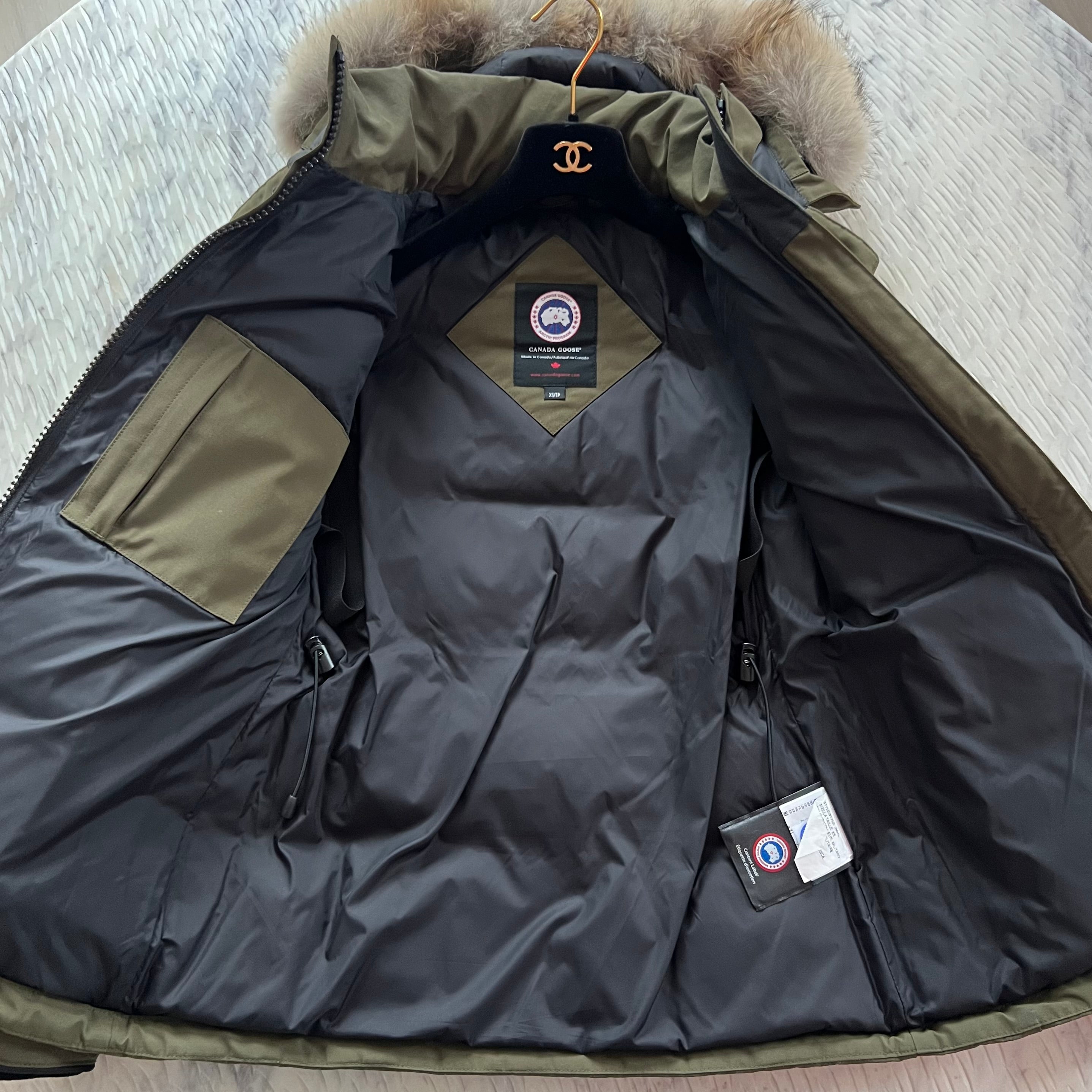 Canada Goose Chelsea Parka, Heritage Military Green, XS, 3804L