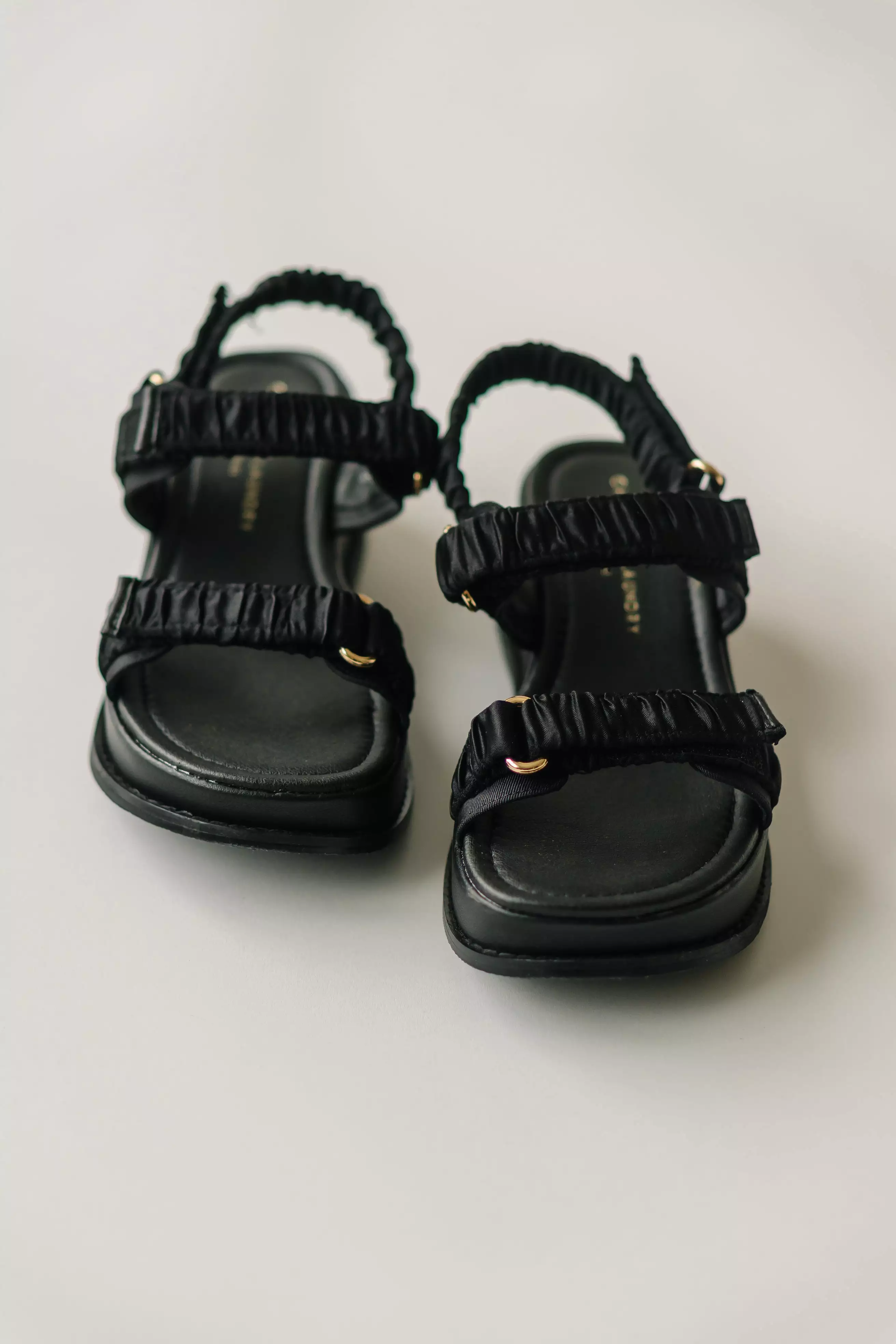 Chinese Laundry Black Cashy Casual Sandal