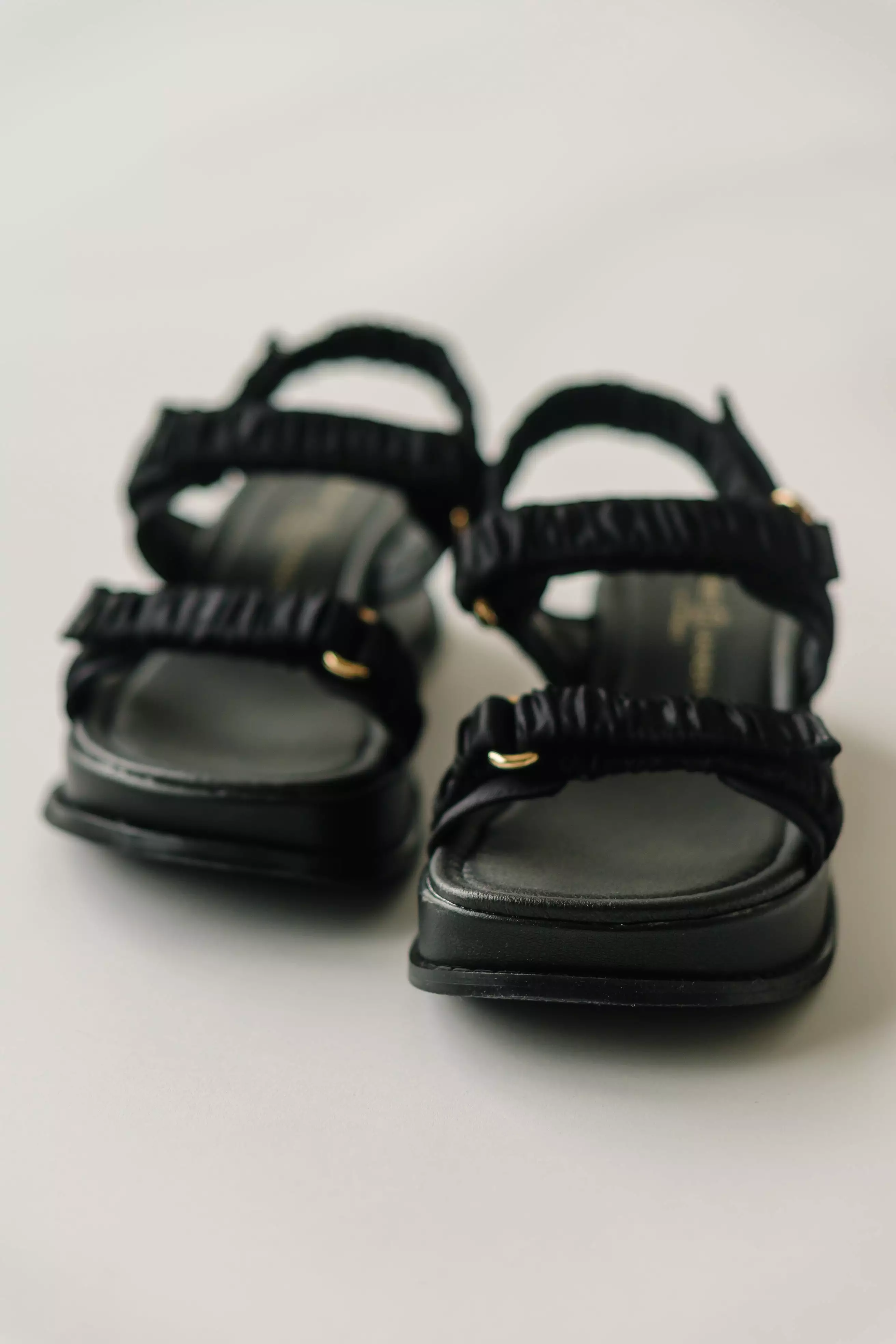 Chinese Laundry Black Cashy Casual Sandal