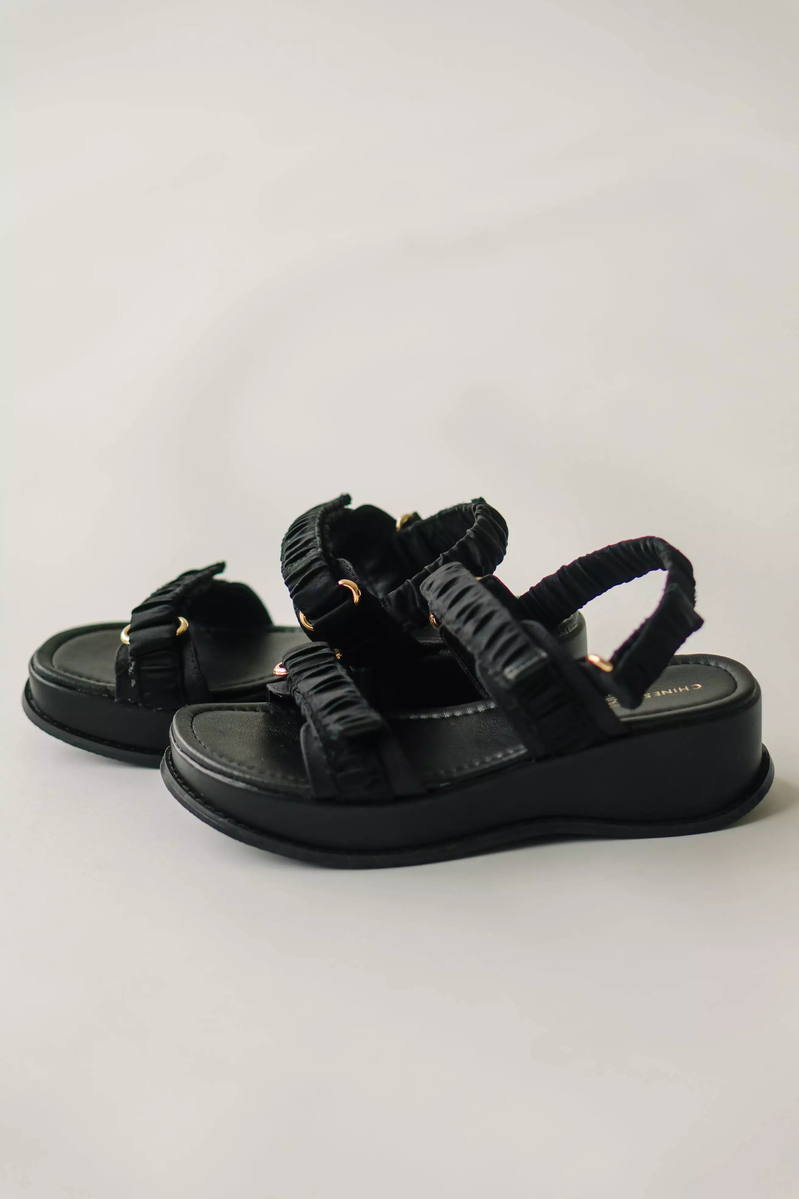 Chinese Laundry Black Cashy Casual Sandal