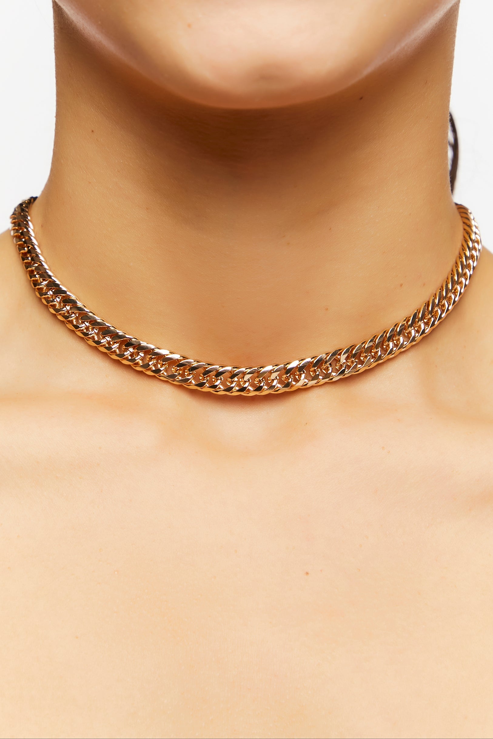 Chunky Curb Chain Necklace - Stylish Statement Jewelry