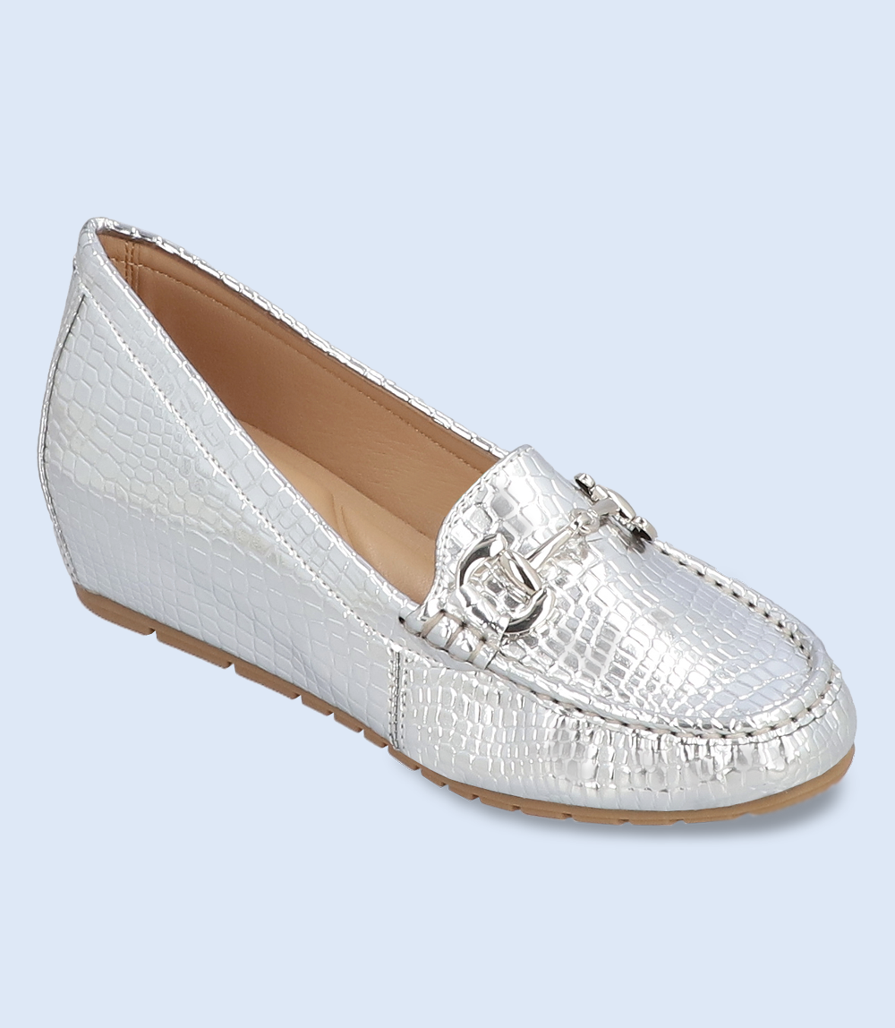 Comfort Moccasins for Women in Silver - BW8305