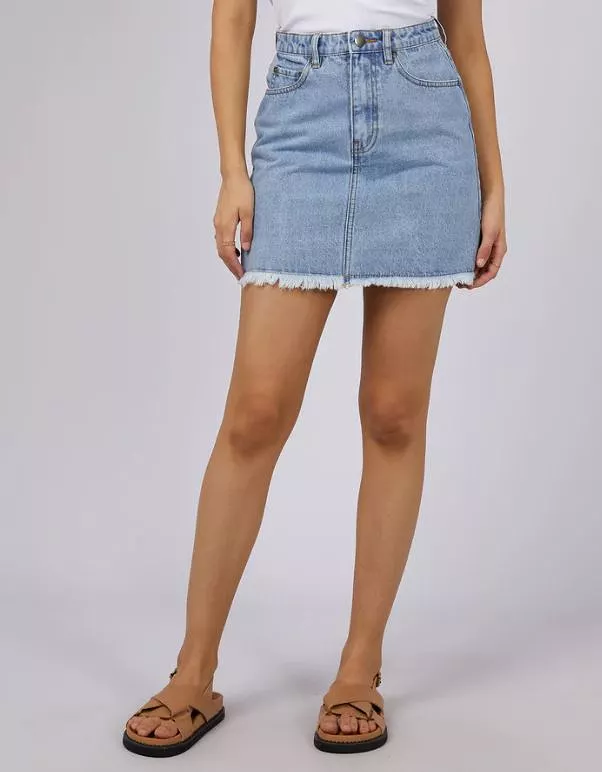 Google-friendly and highly ranked keyword: Short Ray Skirt