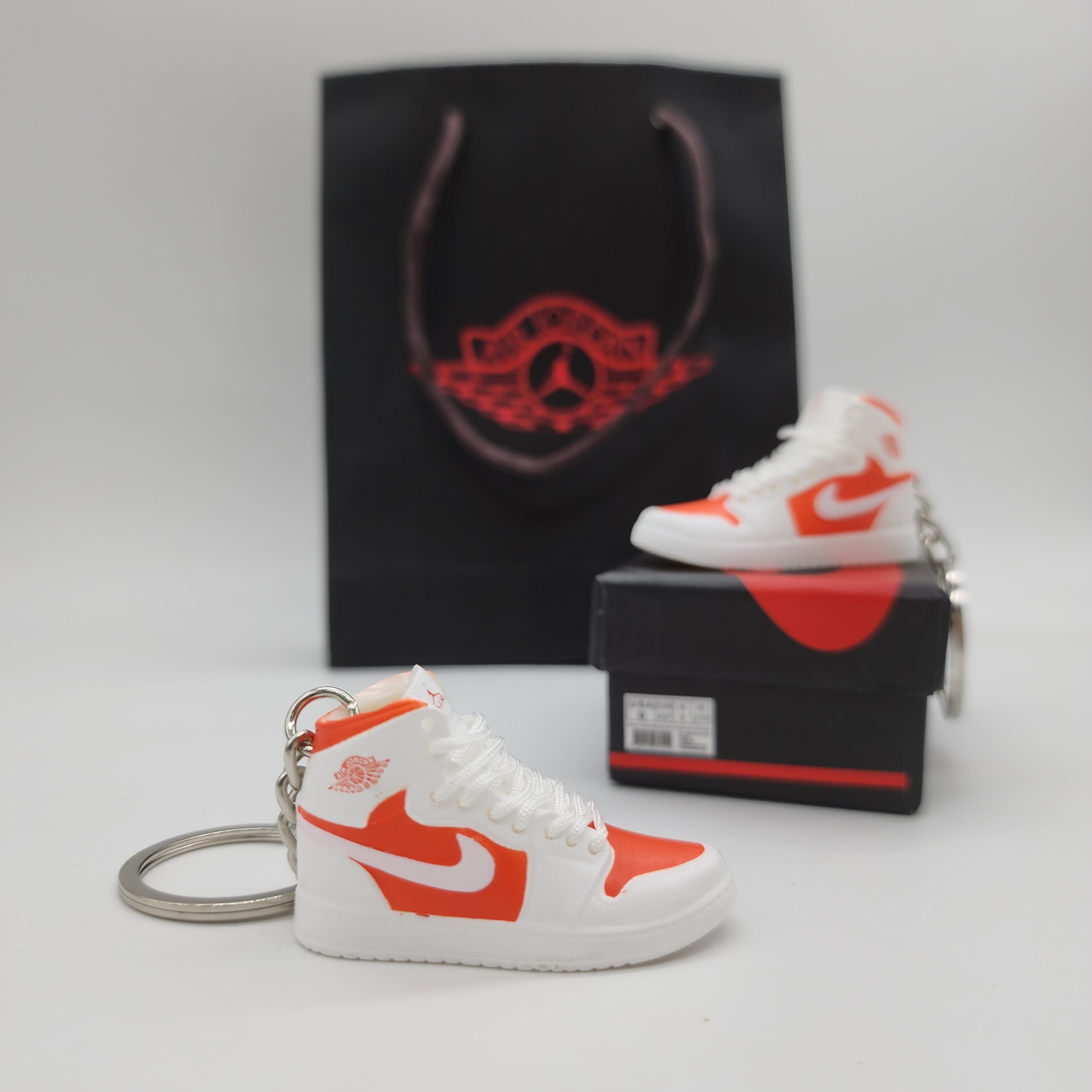 Mini Sneaker Keychain - Air Jordan 1 (White/Orange)