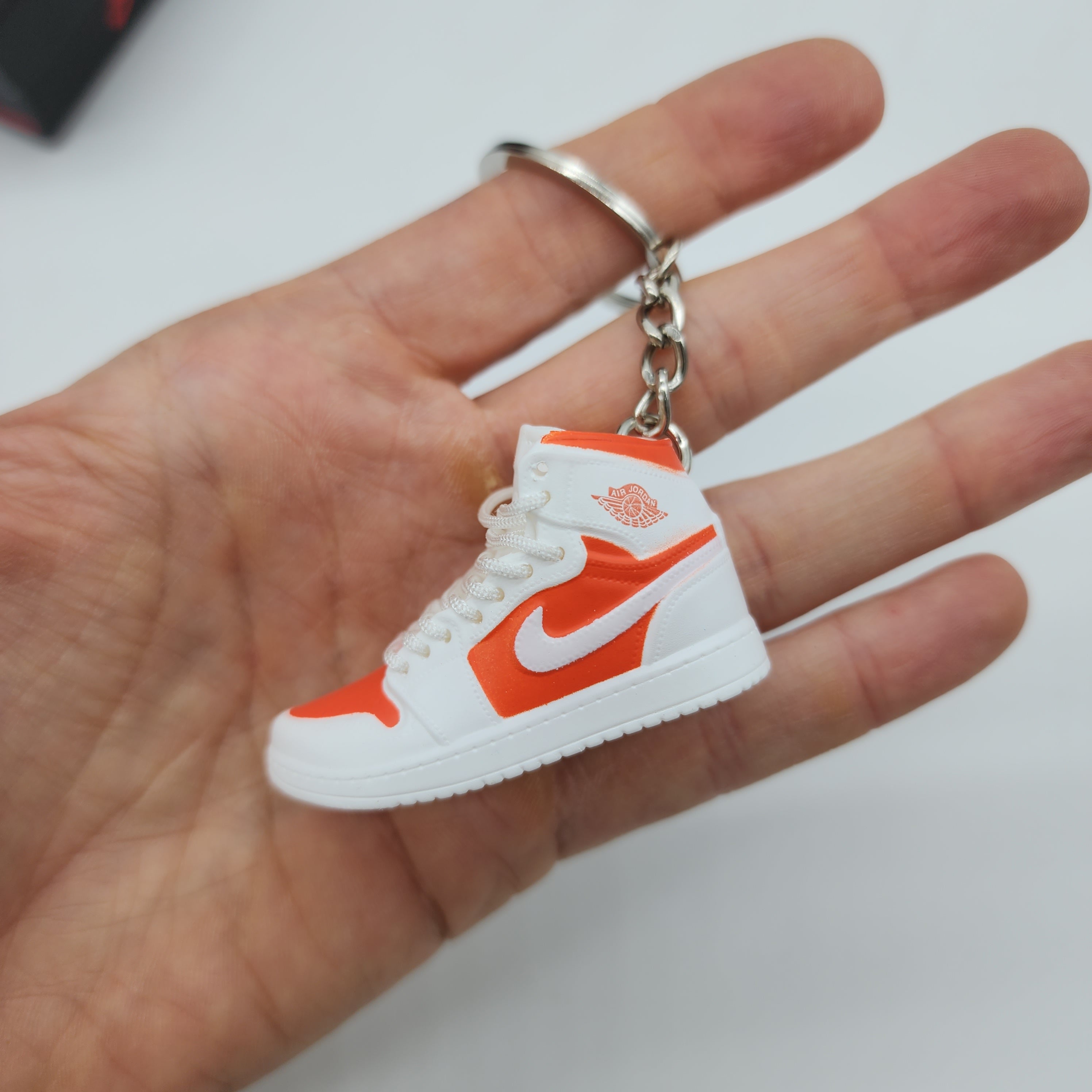 Mini Sneaker Keychain - Air Jordan 1 (White/Orange)