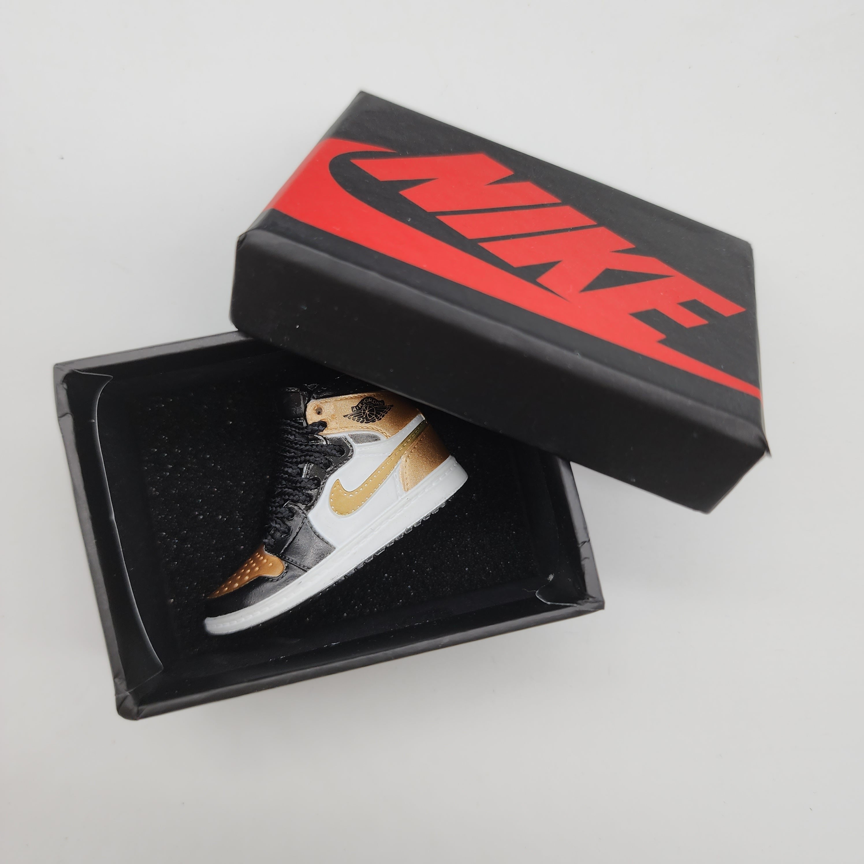 Mini Sneaker Keychain - AJ1 (Black/Gold)