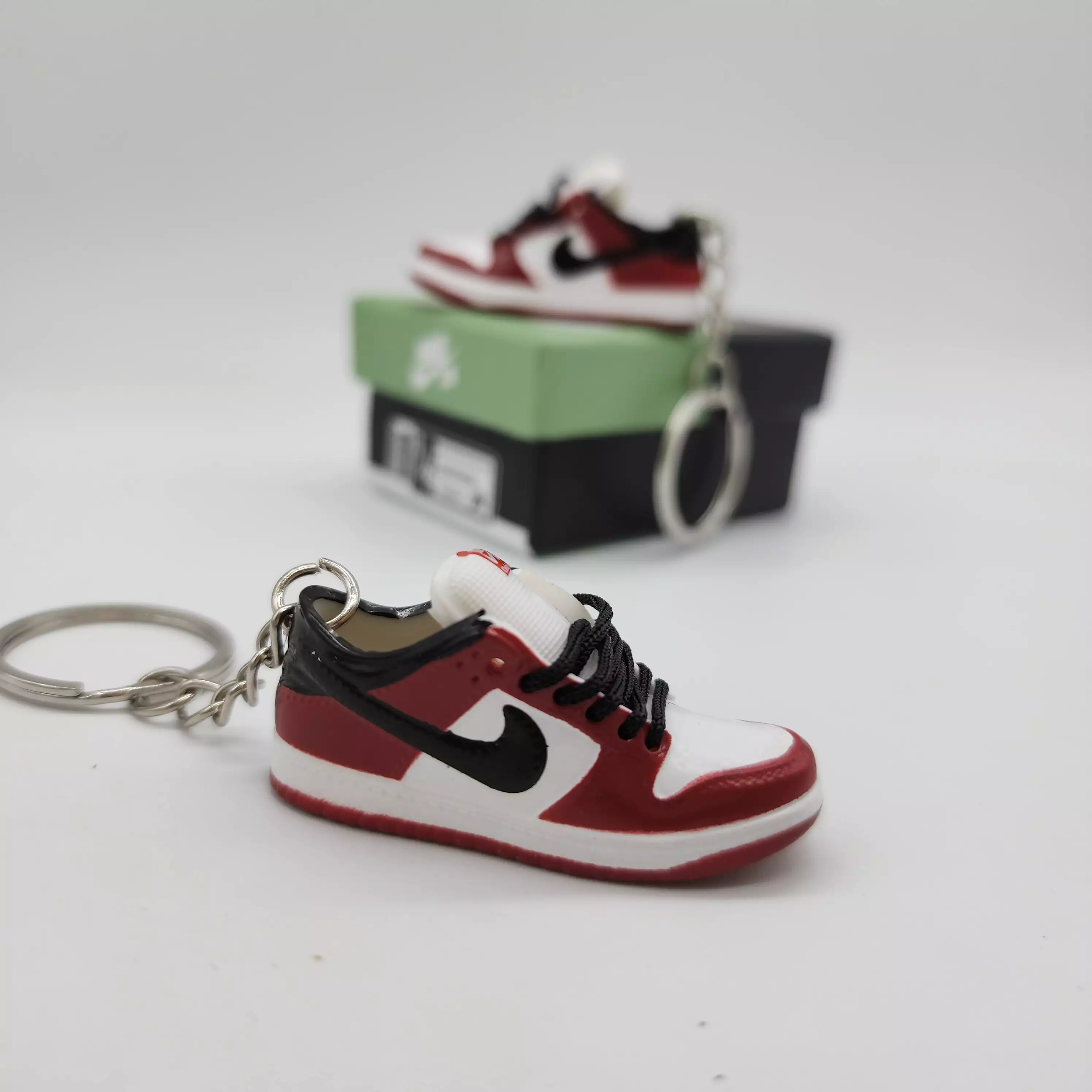 Mini Sneaker Keychain - Dunk (Red/Black/White)