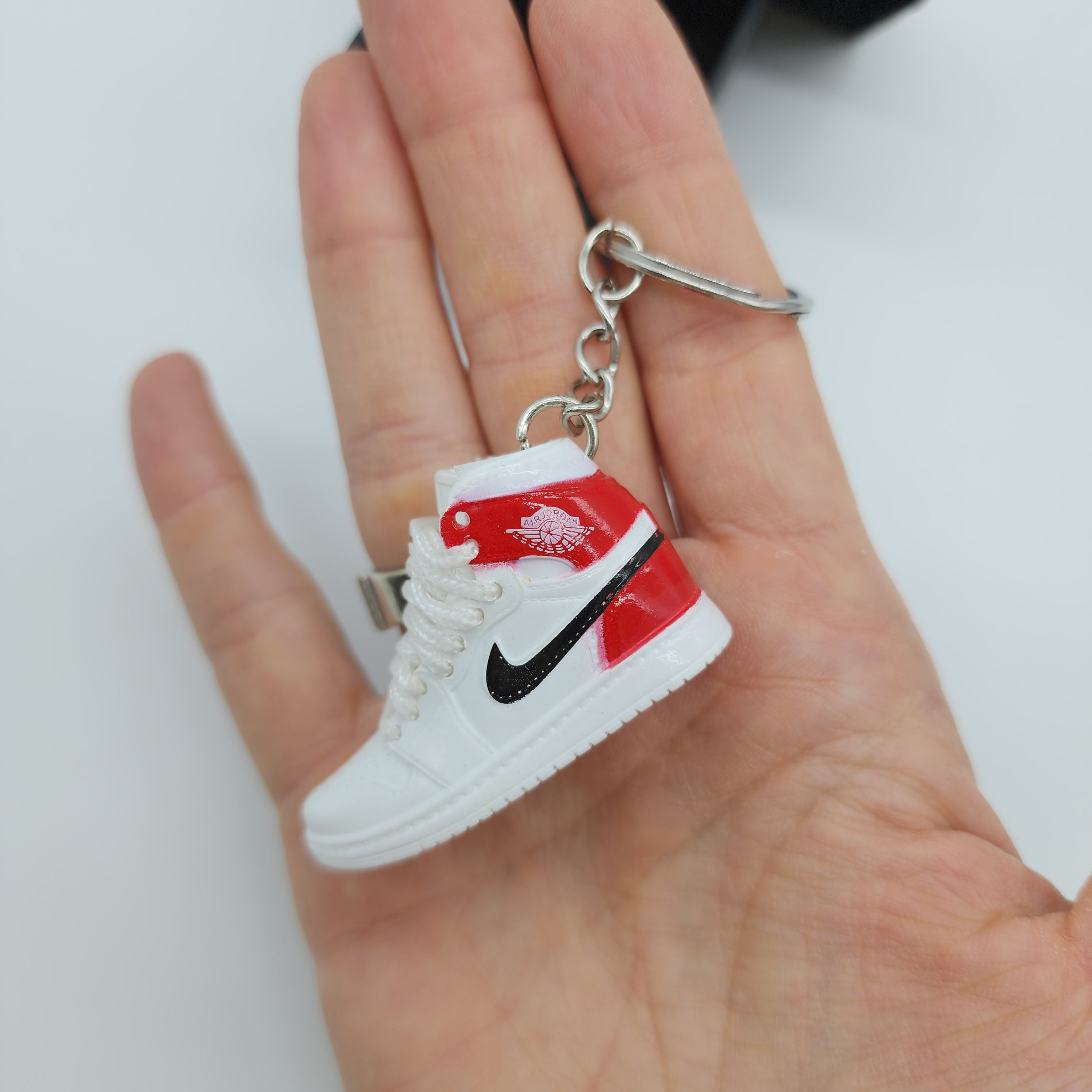 Mini Sneaker Keyring - Air Jordan 1 (White/Red/Black)