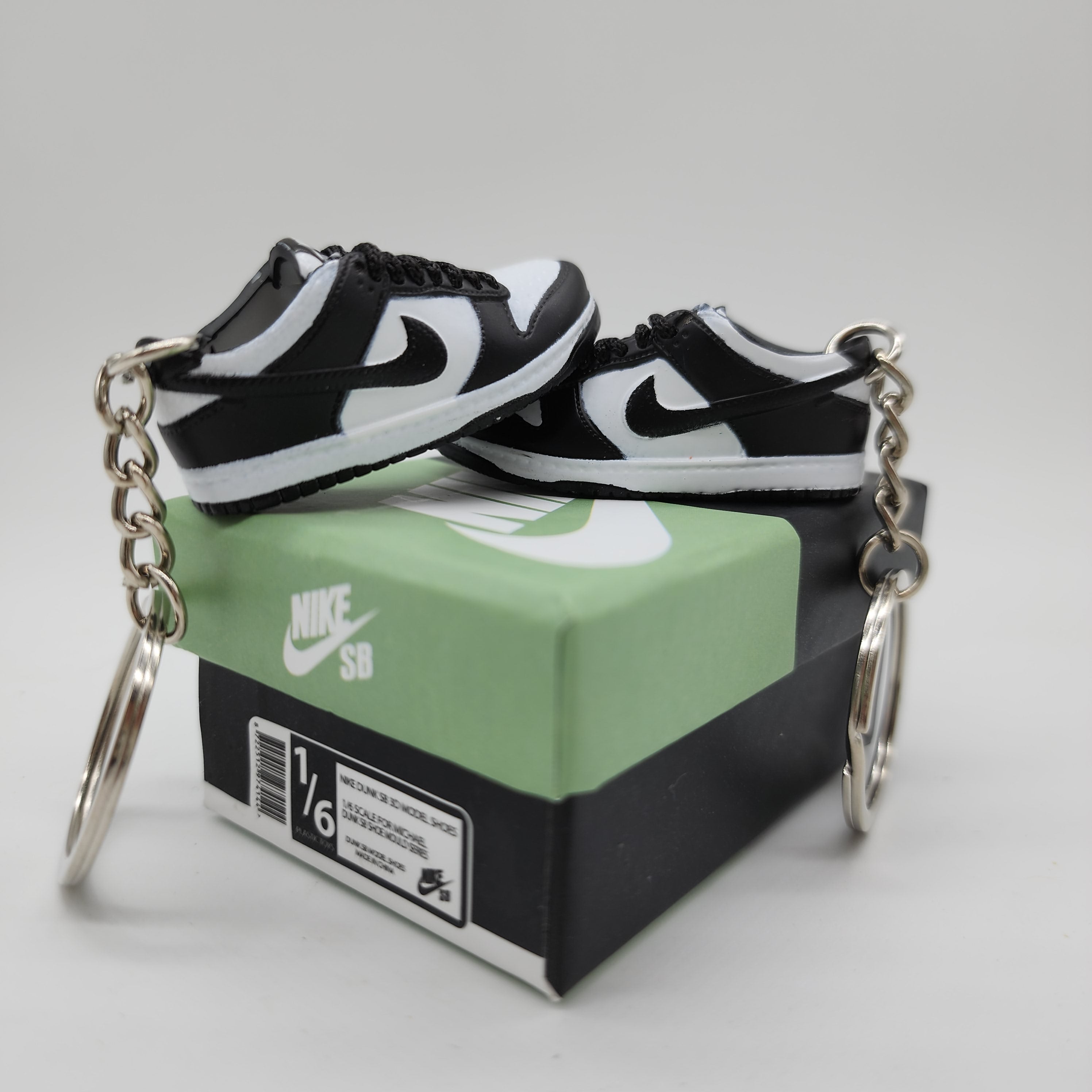 Mini Sneaker Keyring - Dunk Black White