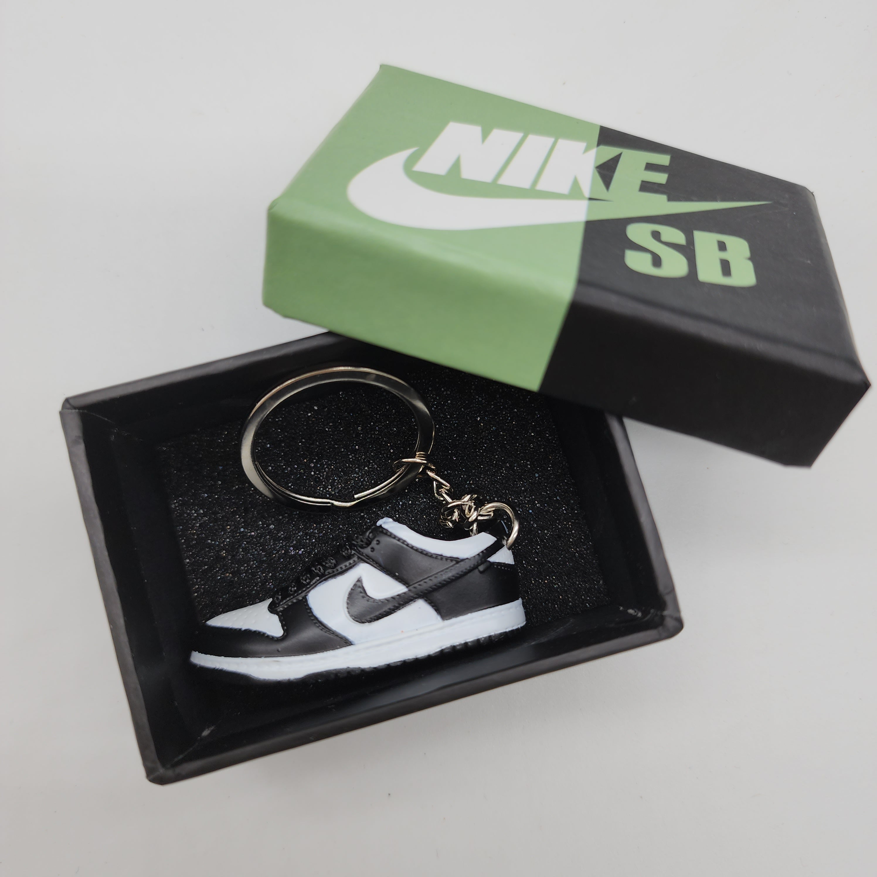 Mini Sneaker Keyring - Dunk Black White