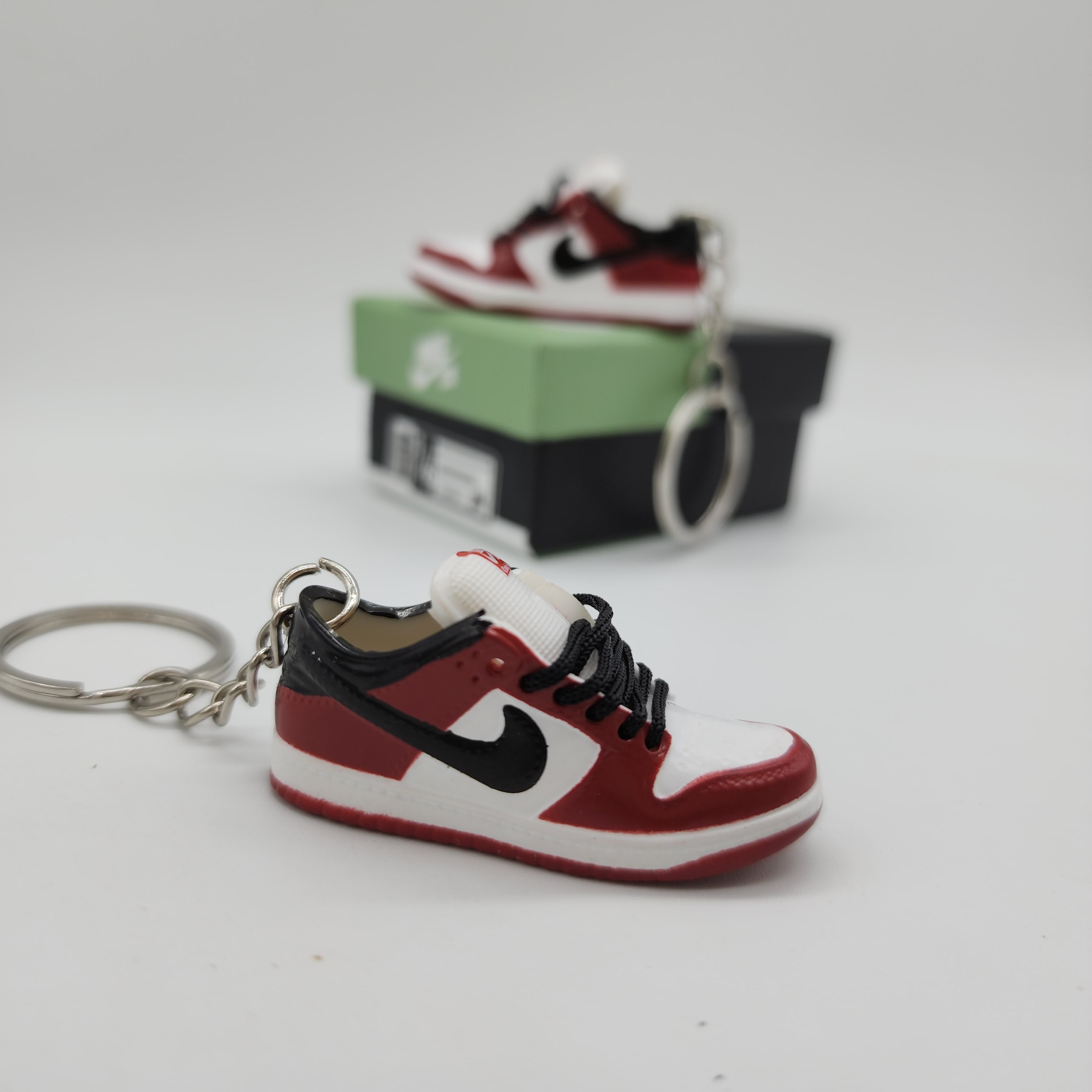 Mini Sneaker Keyring - Dunk (Red/ Black/ White) - Buy Now!