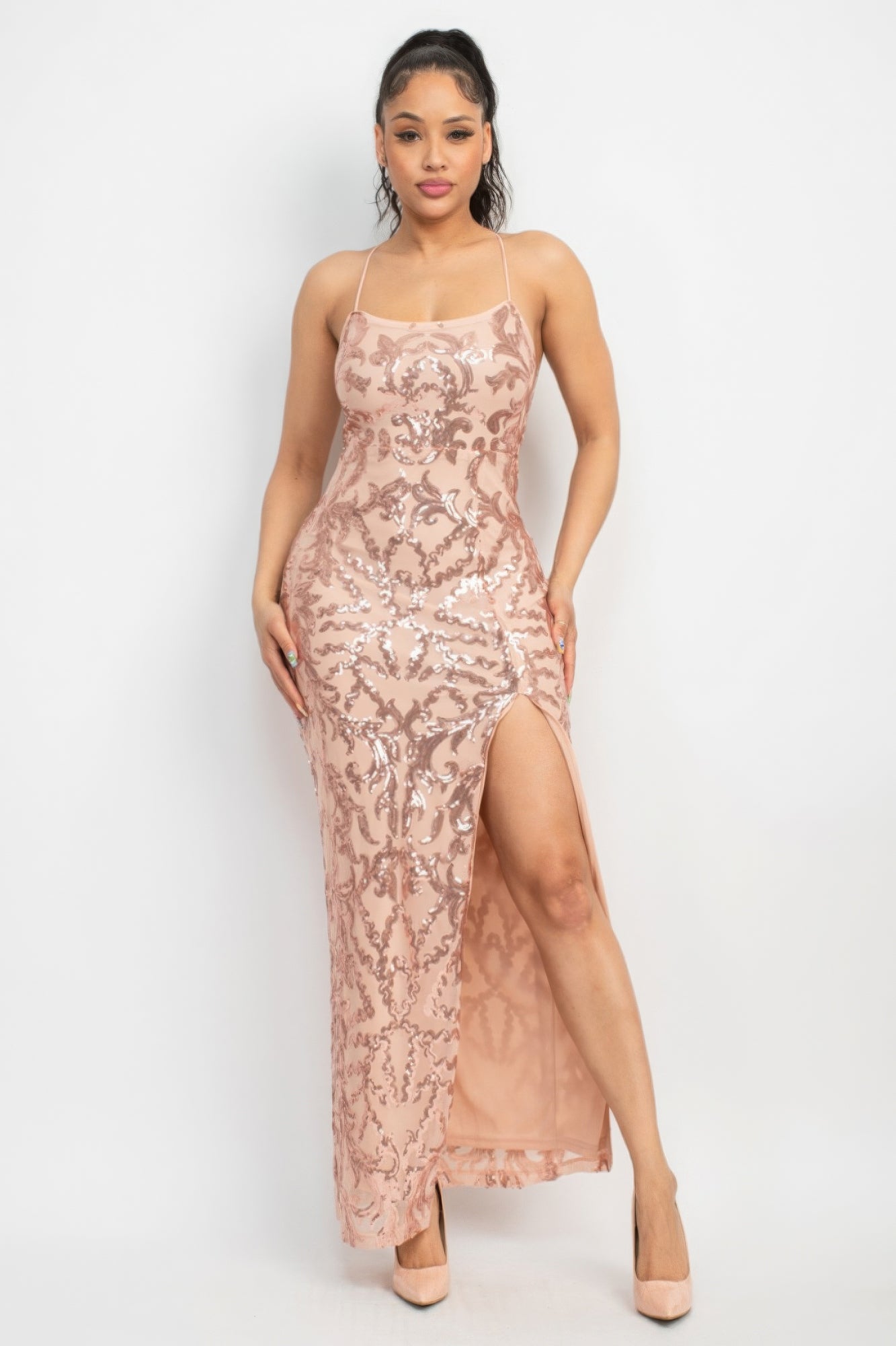 Sleeveless Sequin halterneck high-slit dress