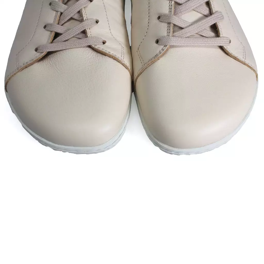 Vivobarefoot Women's Geo Court III Low-Top Trainers - Lace-Up Sneakers in Leather, UK Size 8.