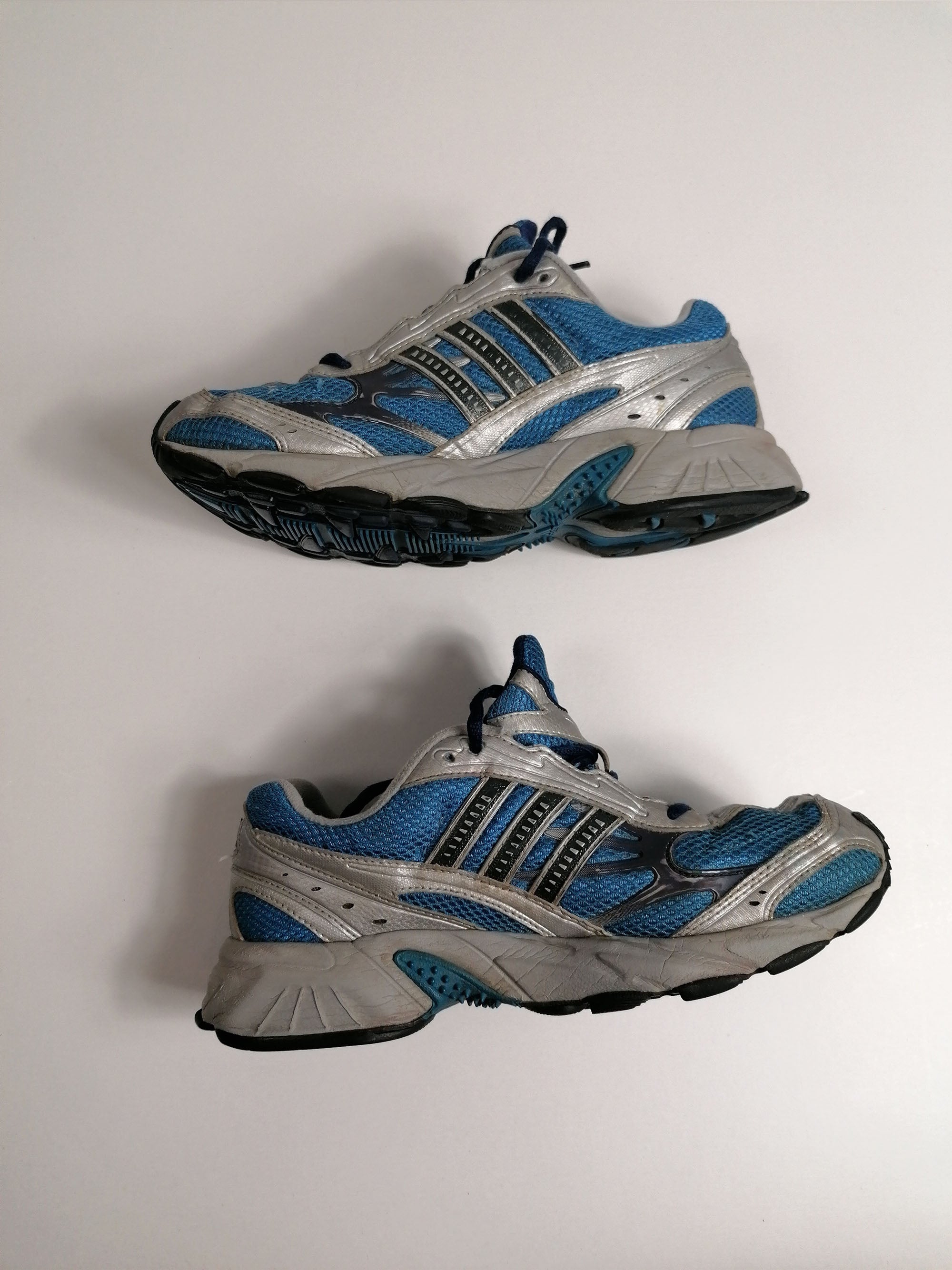 Y2K 2005 ADIDAS Silver Blue Running Shoes - UK 7 / EU 40 2/3 / Us 8.5 / 255 cm - Buy Now